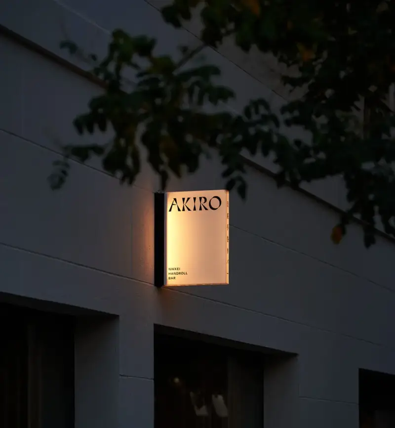 Akiro Hand Roll Bar
