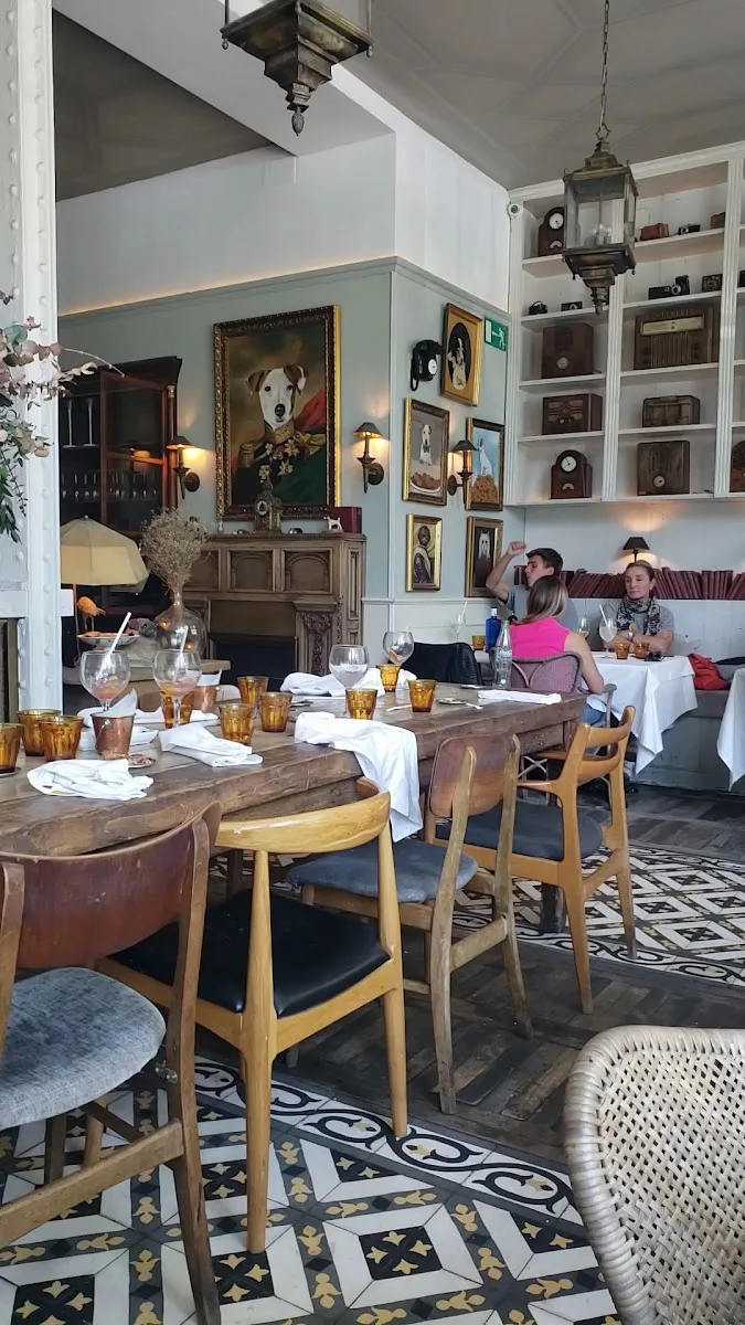El Perro y La Galleta - Restaurante Retiro photo 2