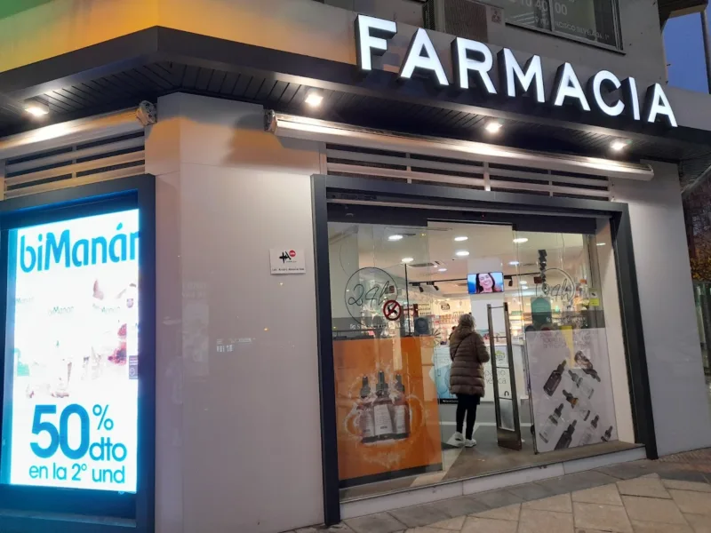 Farmacia Astura 24 h photo 4