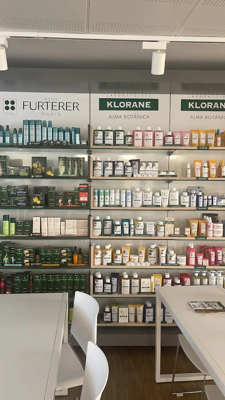 Farmacia Ayala 53 photo 3