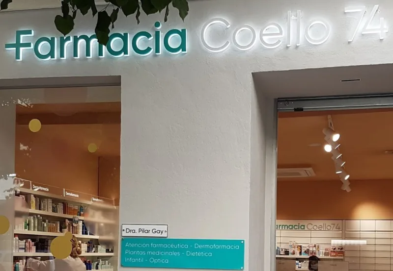 Farmacia Coello 74 photo 4