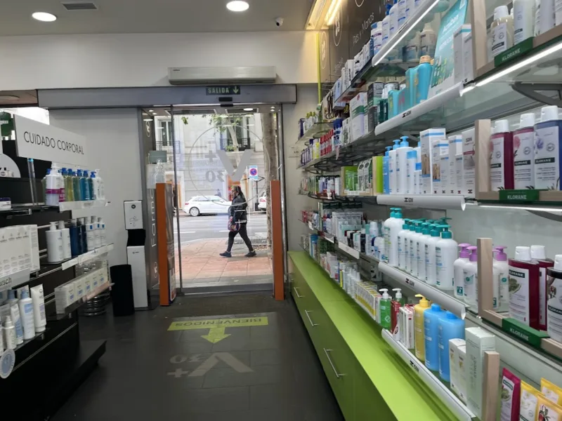 Farmacia Velazquez 30 photo 2