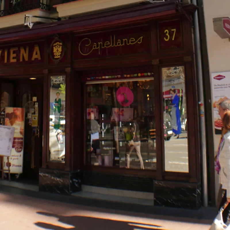Viena Capellanes photo 3