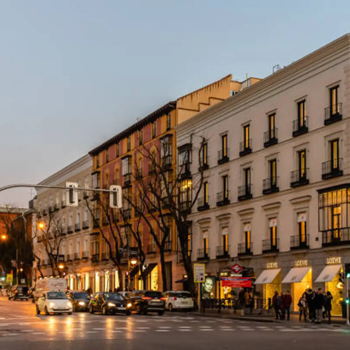 compras de lujo Calle Serrano, Barrio Salamanca boutiques diseñador, Milla Oro Madrid