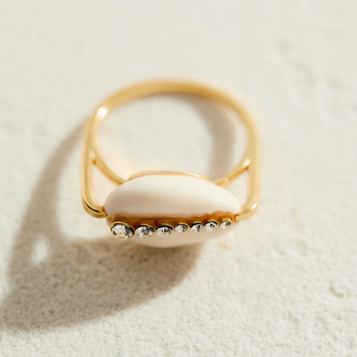 Anillo de oro de Aristocrazy