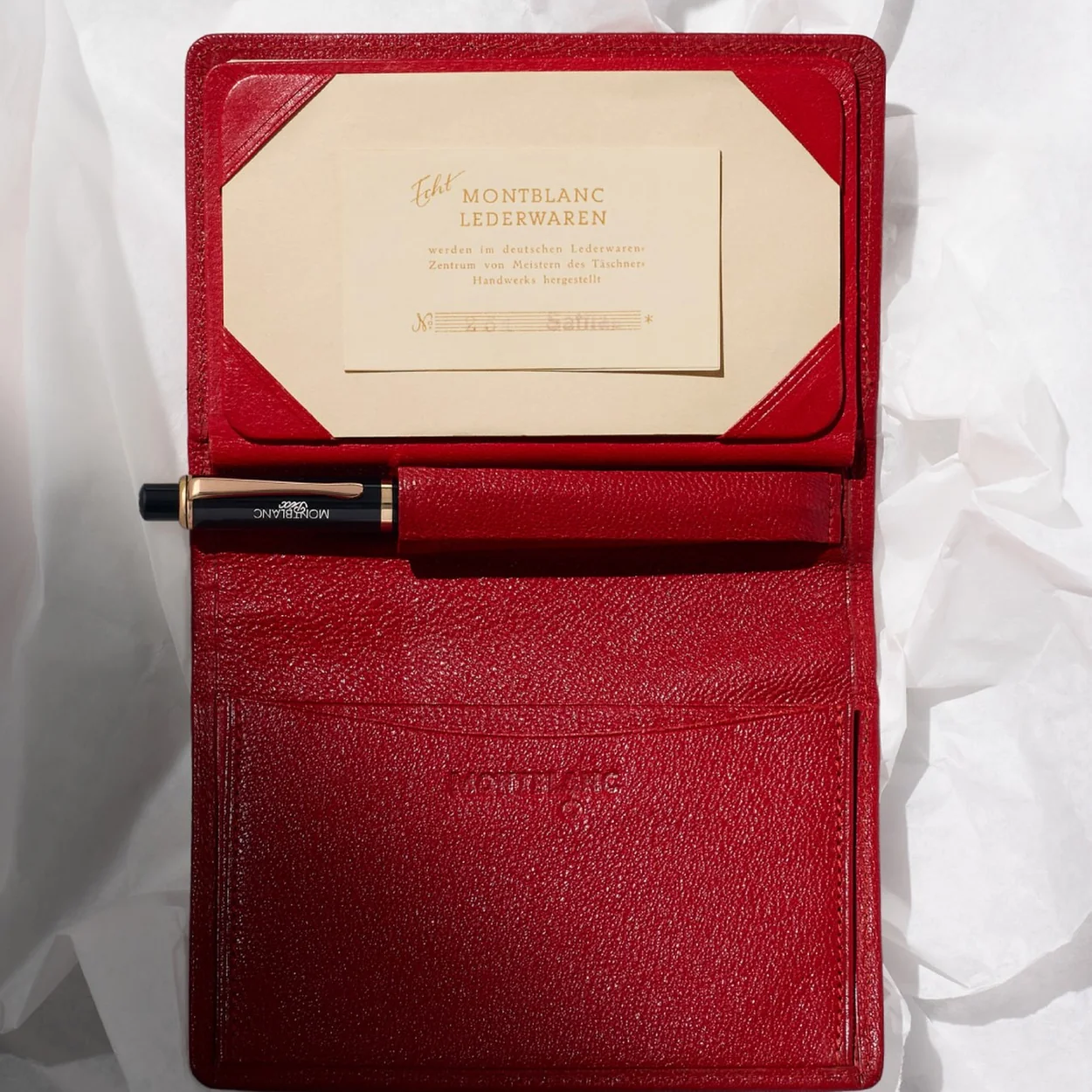 Agenda de piel y pluma de Montblanc