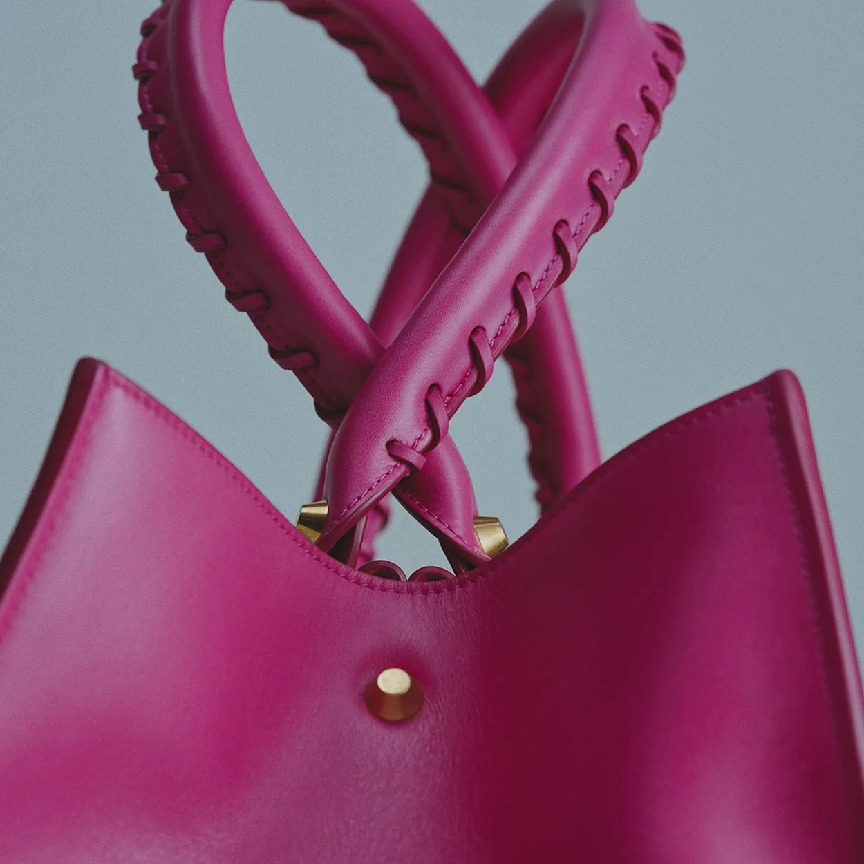Bolso tote fucsia de Balenciaga