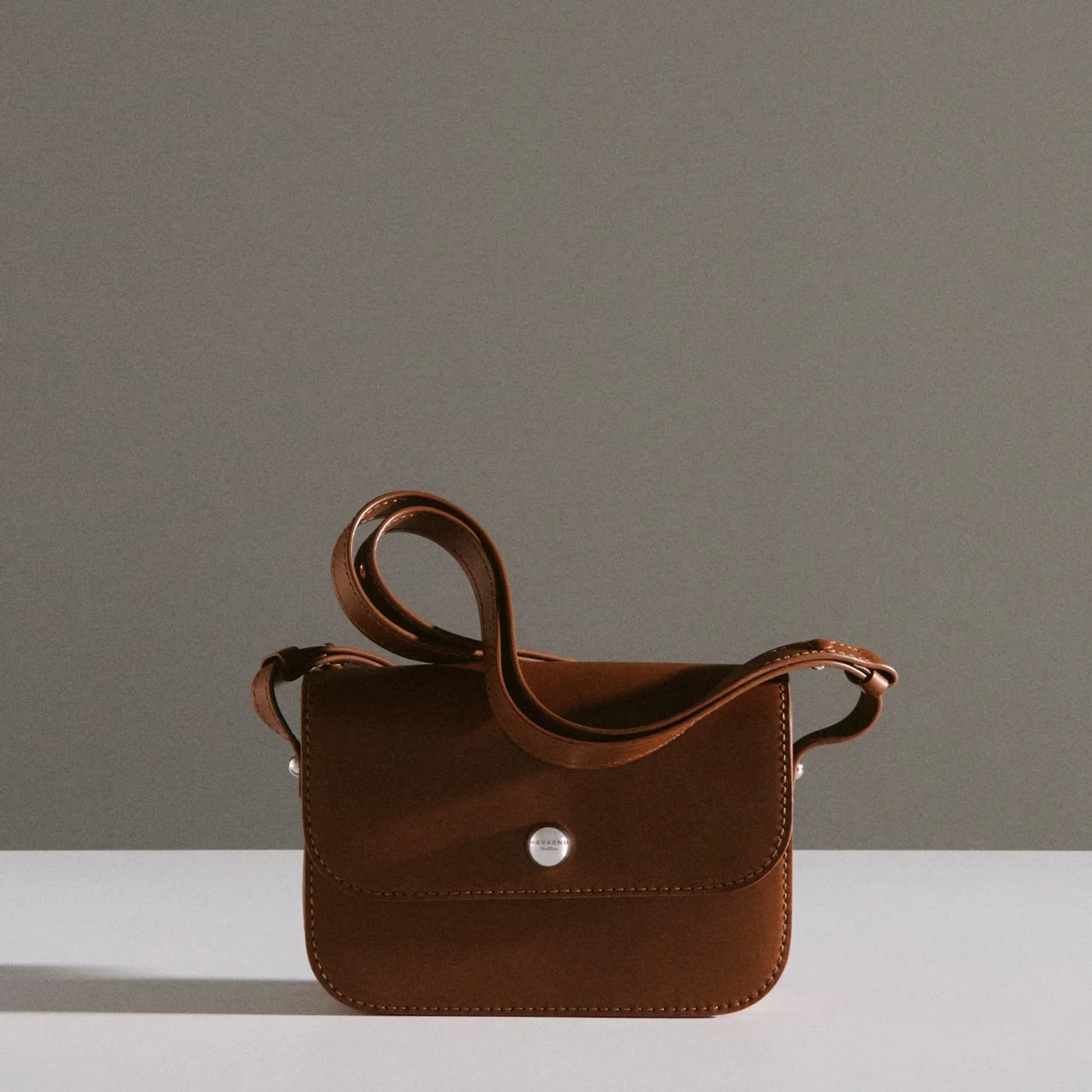 Bolso de piel marron de Weekend Max Mara
